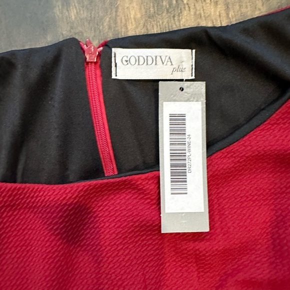 City Goddess Color Block Midi Dress Plus Size - Picture 6 of 7